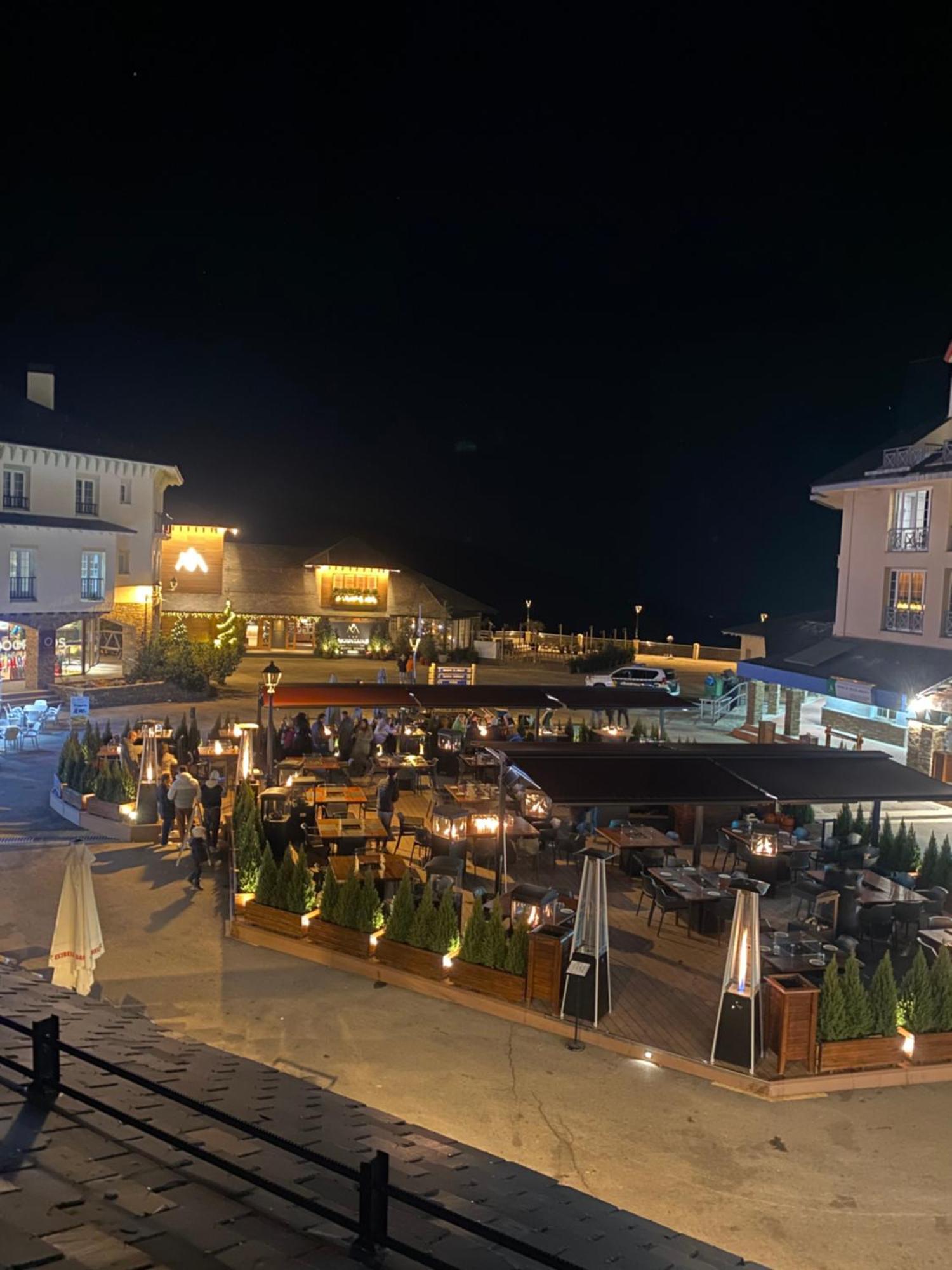 Apartamento Alpino Plaza De Andalucia A Pie De Pistas Sierra Nevada Exterior foto
